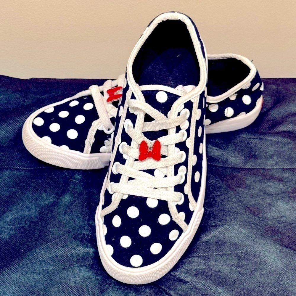 🔥Mini Mouse Disney Black and White Sneakers🔥
